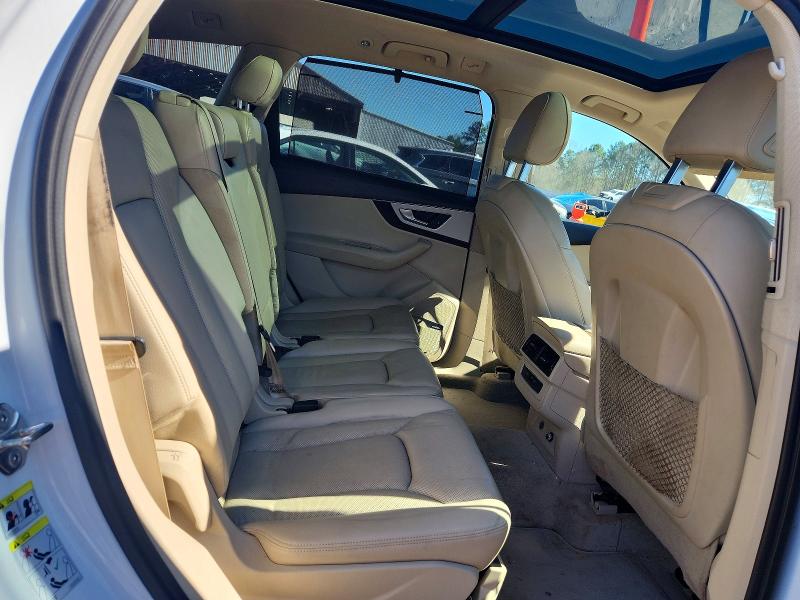 2018 Audi Q7 მანქანა იყიდება აუქციონზე, vin: WA1LHAF7XJD019529, აუქციონის ნომერი: 75164755