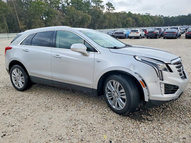 99040625 :رقم المزاد ، 1GYKNERS8JZ229979 vin ، 2018 Cadillac Xt5 Premiu مزاد بيع