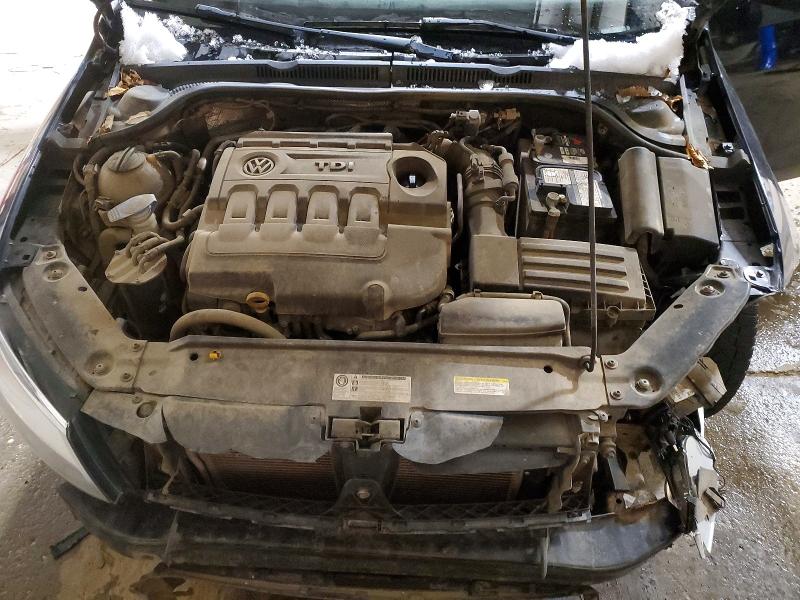 72142775 :رقم المزاد ، 3VWDA7AJ3FM218595 vin ، 2015 Volkswagen Jetta مزاد بيع