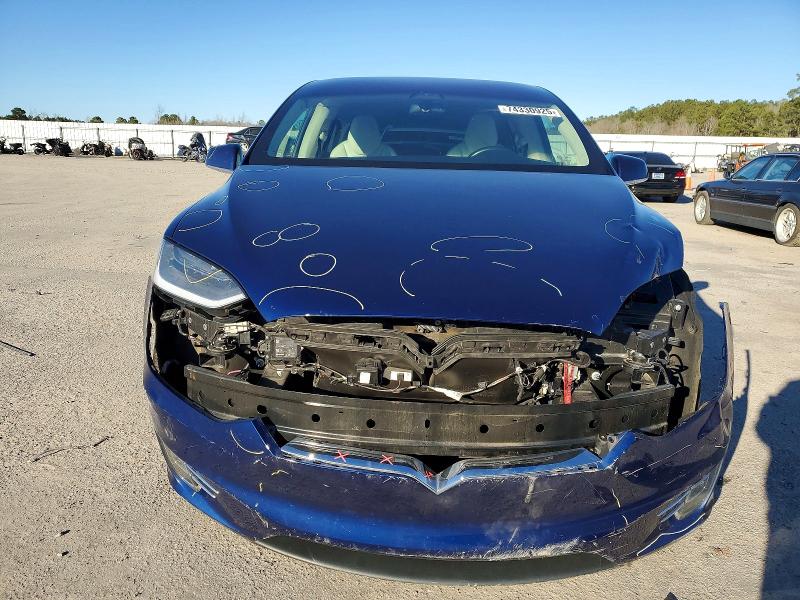 2019 Tesla Model X მანქანა იყიდება აუქციონზე, vin: 5YJXCDE24KF183804, აუქციონის ნომერი: 74330925