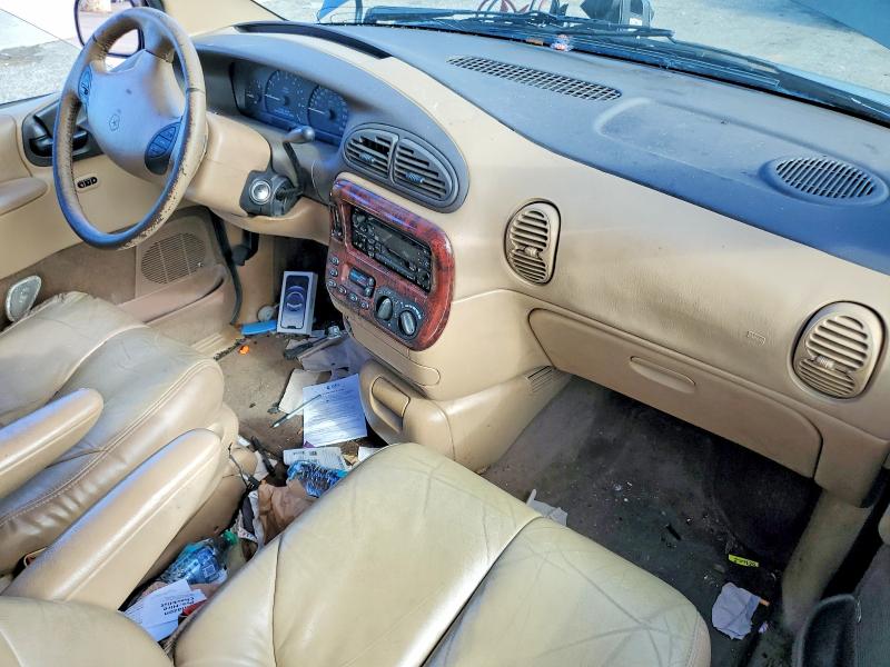 99255935 :رقم المزاد ، 1C4GP54L4YB688757 vin ، 2000 Chrysler Town & Country مزاد بيع