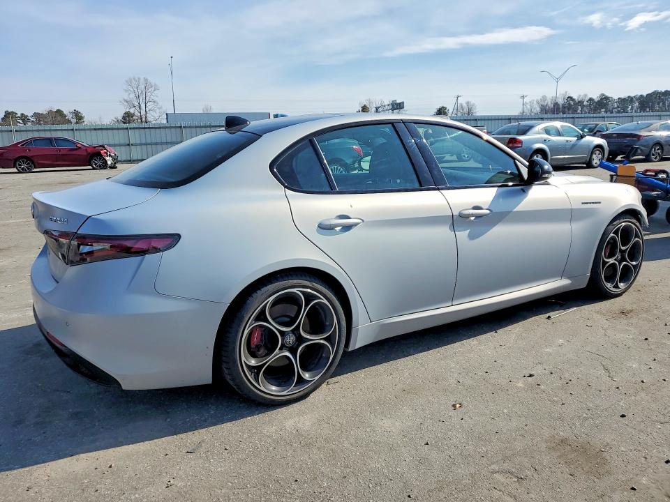 Продаж на аукціоні авто 2024 Alfa Romeo Giulia, vin: ZARFAMBN2R7677584, номер лоту: 74227135