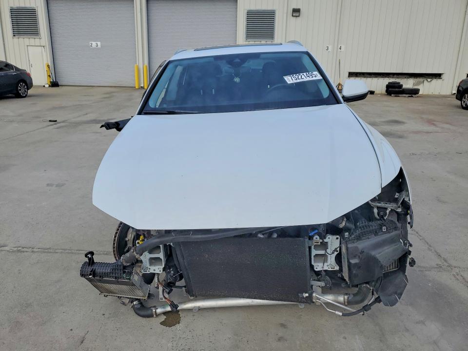 75221495 :رقم المزاد ، WA1EVAF16LD025361 vin ، 2020 Audi Q8 مزاد بيع