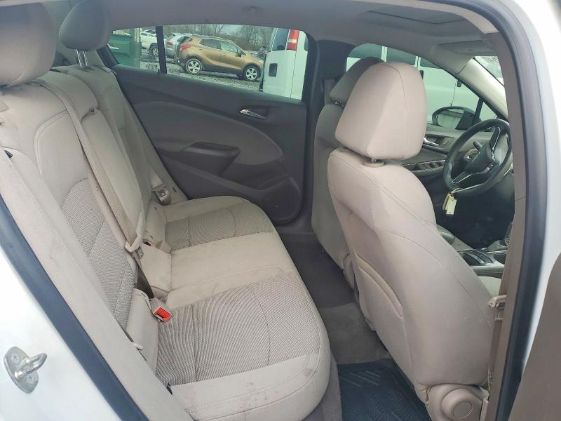 73169105 :رقم المزاد ، 1G1BE5SM1J7207344 vin ، 2018 Chevrolet Cruze Lt مزاد بيع