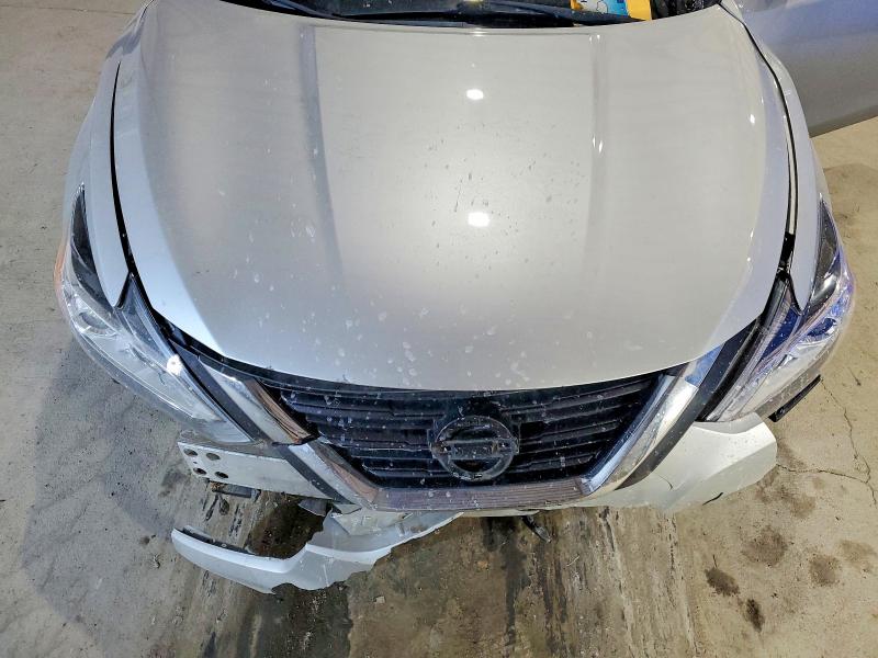 Продажа на аукционе авто 2018 Nissan Altima, vin: 1N4AL3APXJC218462, номер лота: 99635395