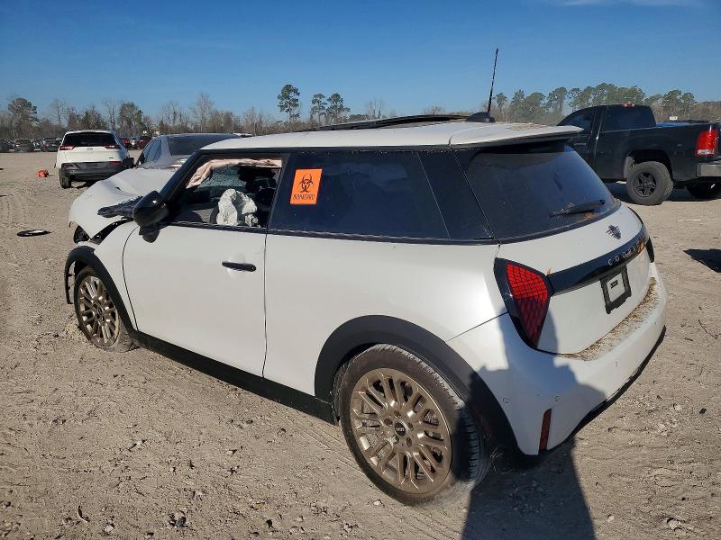 Продажа на аукционе авто 2025 Mini Cooper S, vin: WMW23GD06S2W28331, номер лота: 73720085