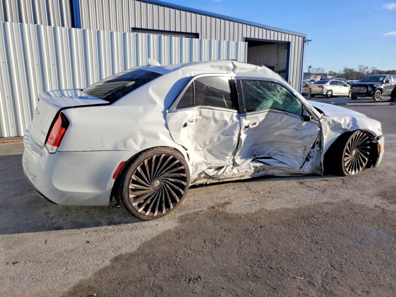 73482985 :رقم المزاد ، 2C3CCAAG7HH612715 vin ، 2017 Chrysler 300 Limite مزاد بيع