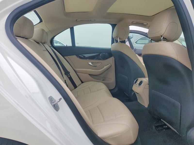73942805 :رقم المزاد ، 55SWF4JBXHU229328 vin ، 2017 Mercedes-benz C 300 مزاد بيع