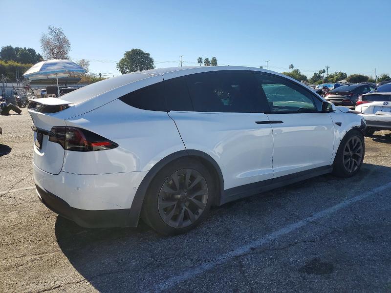 Продажа на аукционе авто 2022 Tesla Model X, vin: 7SAXCDE53NF363664, номер лота: 93851045