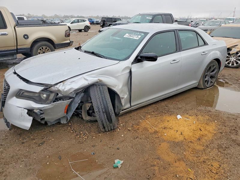 2021 Chrysler 300 მანქანა იყიდება აუქციონზე, vin: 2C3CCAAG1MH580189, აუქციონის ნომერი: 73932275