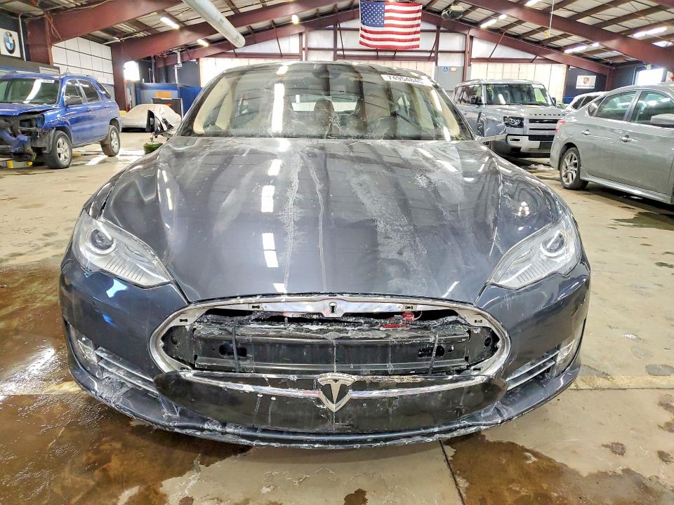 74954845 :رقم المزاد ، 5YJSA1H29FFP71312 vin ، 2015 Tesla Model S مزاد بيع