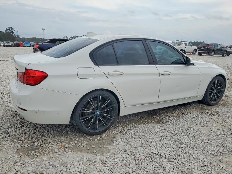 72273865 :رقم المزاد ، WBA3A5G53FNS90588 vin ، 2015 Bmw 328 مزاد بيع