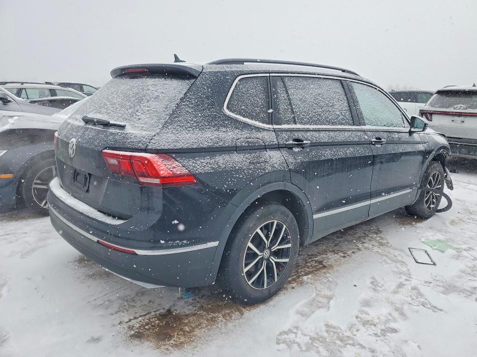 Продажа на аукционе авто 2021 Volkswagen Tiguan, vin: 3VV3B7AX9MM043302, номер лота: 74828775