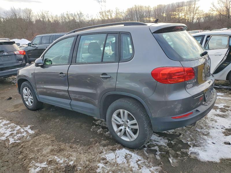 Продажа на аукционе авто 2015 Volkswagen Tiguan S, vin: WVGBV7AX3FW550065, номер лота: 99489265