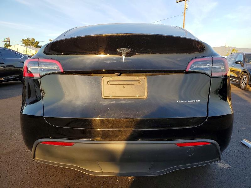 Продажа на аукционе авто 2024 Tesla Model Y, vin: 7SAYGDEE5RA229864, номер лота: 75159715