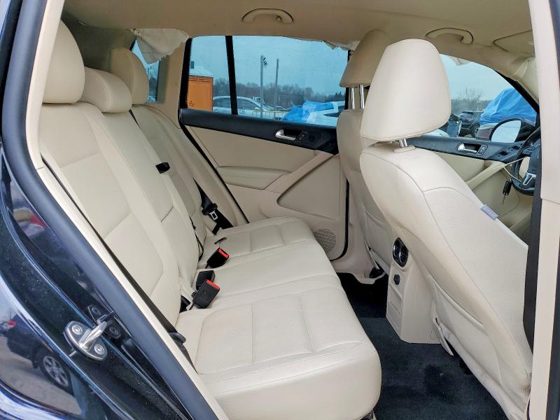 2016 Volkswagen Tiguan მანქანა იყიდება აუქციონზე, vin: WVGAV7AX6GW597278, აუქციონის ნომერი: 98494745
