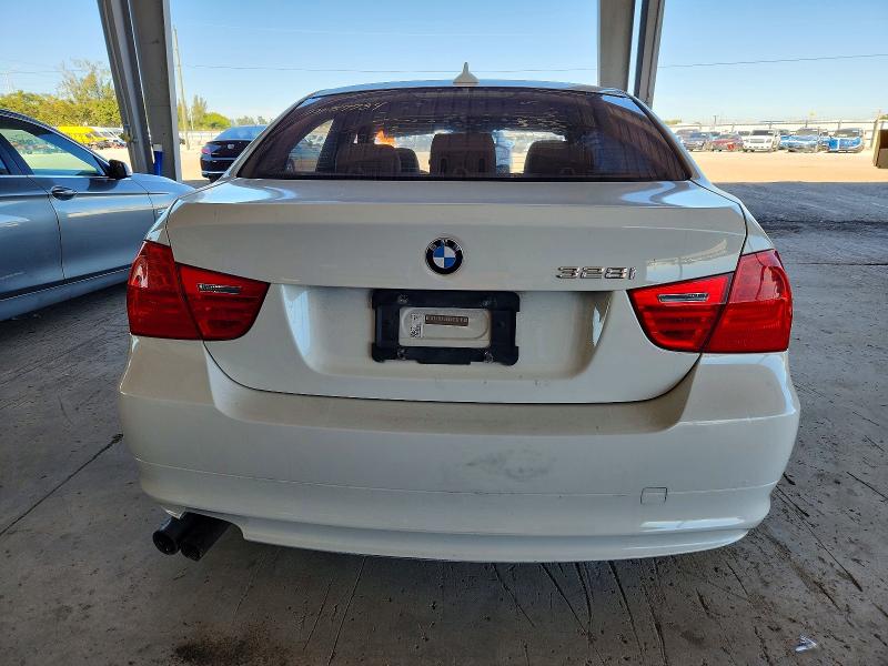 Продажа на аукционе авто 2011 Bmw 328, vin: WBAPH7G59BNM57734, номер лота: 98239645