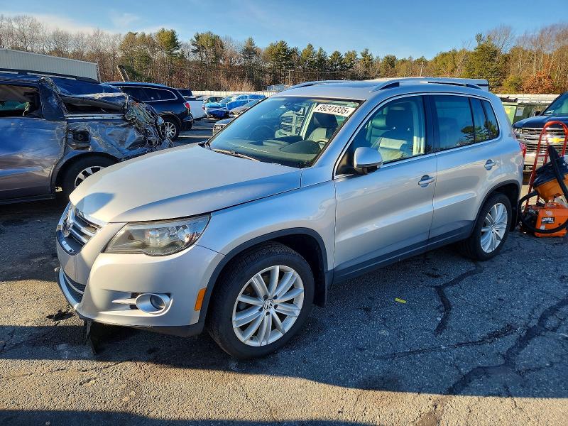 2011 Volkswagen Tiguan მანქანა იყიდება აუქციონზე, vin: WVGBV7AX7BW561354, აუქციონის ნომერი: 99241335