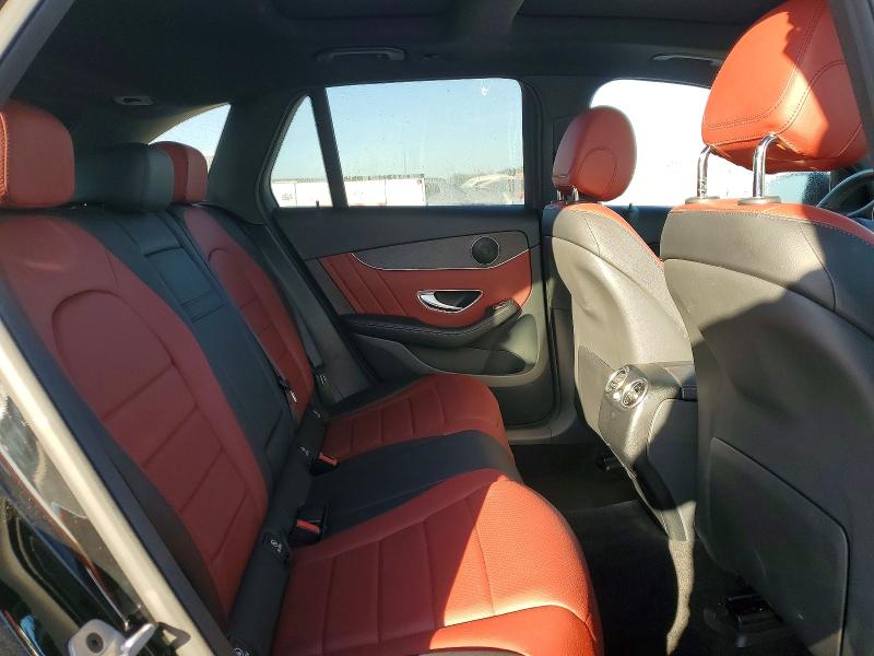 99210585 :رقم المزاد ، W1N0G8EB8MV298707 vin ، 2021 Mercedes-benz Glc مزاد بيع