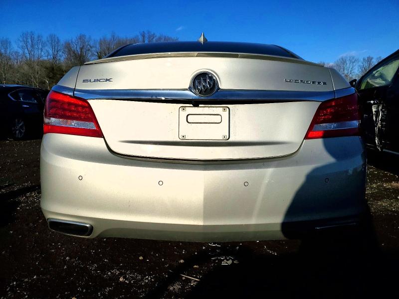 Продажа на аукционе авто 2016 Buick Lacrosse, vin: 1G4G45G35GF258372, номер лота: 73502305