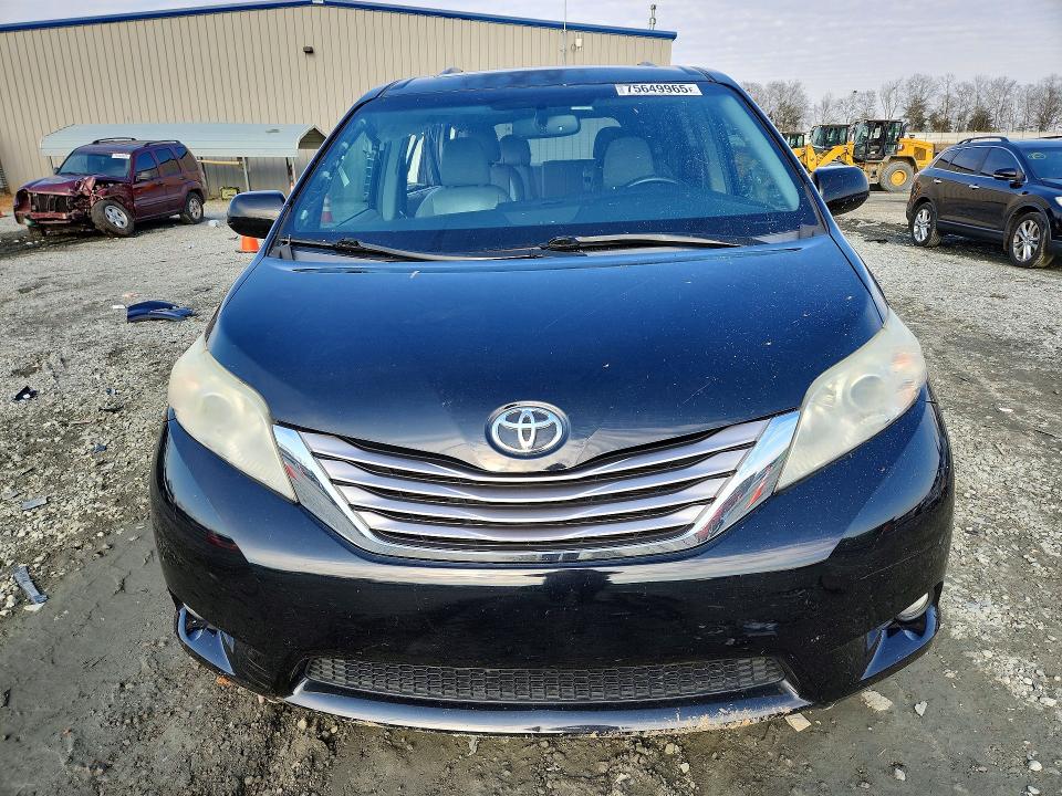 75649965 :رقم المزاد ، 5TDYK3DC3GS729958 vin ، 2016 Toyota Sienna Xle مزاد بيع