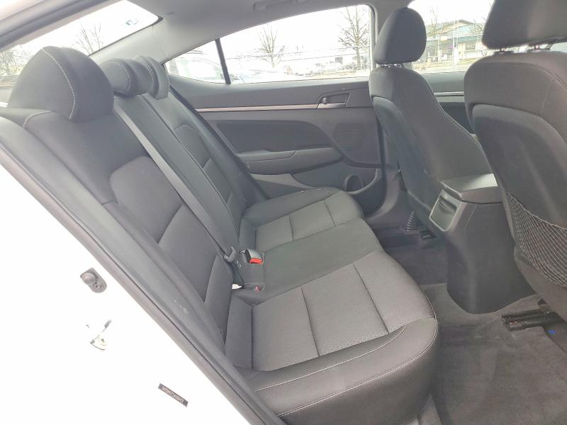 99556745 :رقم المزاد ، 5NPD84LF2JH300421 vin ، 2018 Hyundai Elantra Se مزاد بيع
