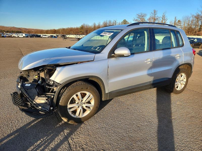 99462755 :رقم المزاد ، WVGBV7AX5HK025454 vin ، 2017 Volkswagen Tiguan مزاد بيع
