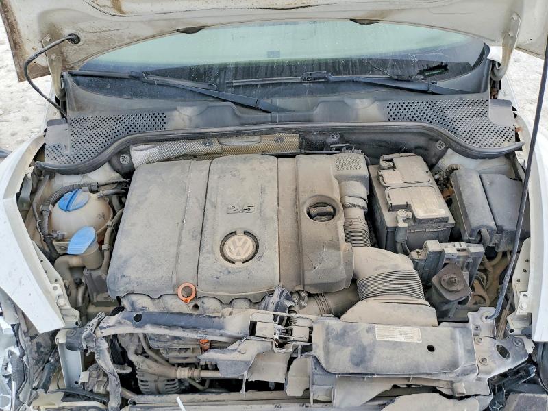 2013 Volkswagen Beetle მანქანა იყიდება აუქციონზე, vin: 3VWJP7AT1DM624424, აუქციონის ნომერი: 99837395