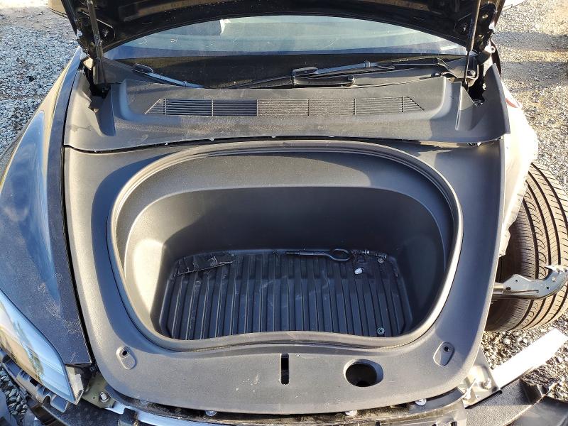 Auction sale of the 2025 Tesla Model 3, vin: 5YJ3E1EA7SF916412, lot number: 98259785