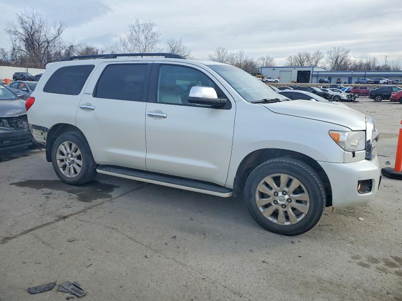 Продажа на аукционе авто 2010 Toyota Sequoia, vin: 5TDDW5G17AS027111, номер лота: 98999505