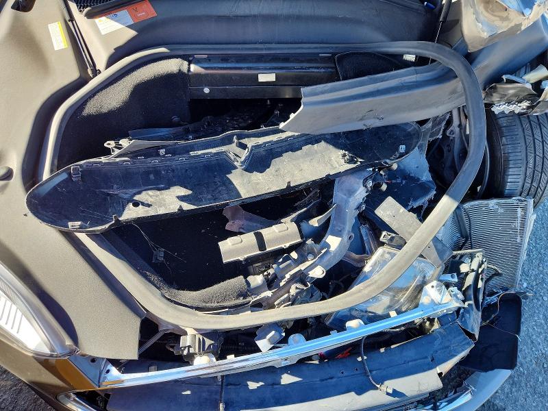 72348735 :رقم المزاد ، 5YJSA1E13FF109690 vin ، 2015 Tesla Model S مزاد بيع