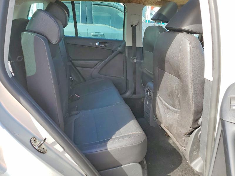 75220445 :رقم المزاد ، WVGBV7AX9AW521775 vin ، 2010 Volkswagen Tiguan Se مزاد بيع