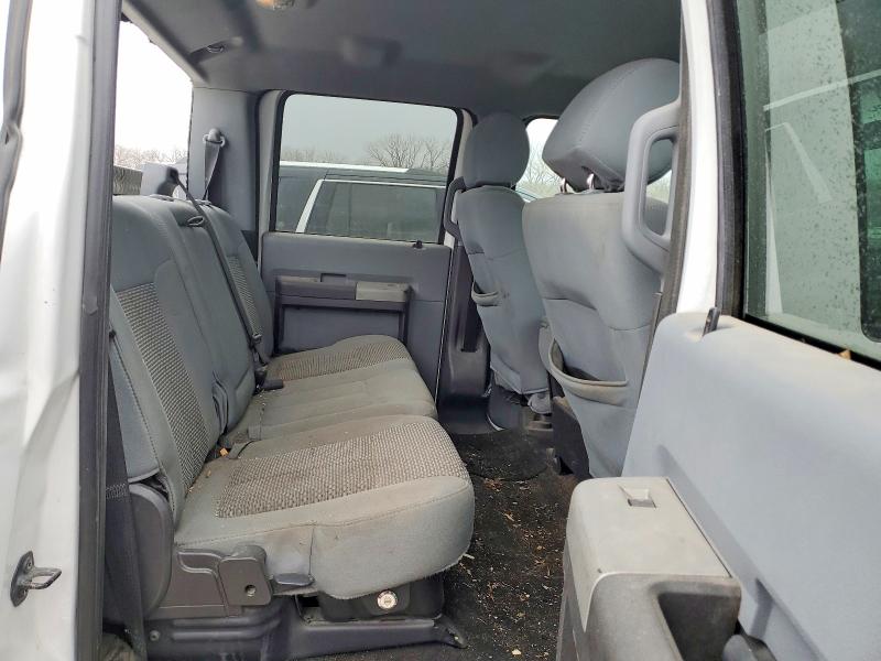 72833625 :رقم المزاد ، 1FT8W3BT8EEA32733 vin ، 2014 Ford F350 مزاد بيع
