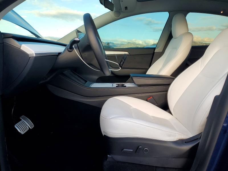 98722045 :رقم المزاد ، 7SAYGDEF1NF558549 vin ، 2022 Tesla Model Y مزاد بيع