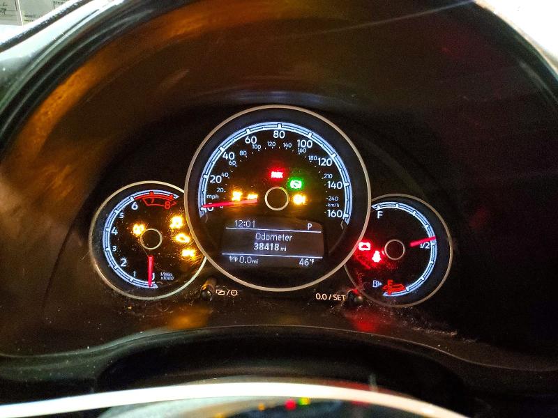 Продаж на аукціоні авто 2018 Volkswagen Beetle, vin: 3VWFD7AT1JM711508, номер лоту: 73090495
