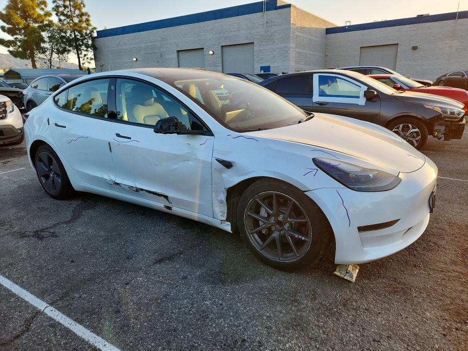 2023 Tesla Model 3 მანქანა იყიდება აუქციონზე, vin: 5YJ3E1EAXPF518425, აუქციონის ნომერი: 75496215