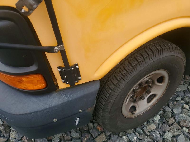 72469355 :رقم المزاد ، 1GBHG31C891156131 vin ، 2011 Chev Bus مزاد بيع