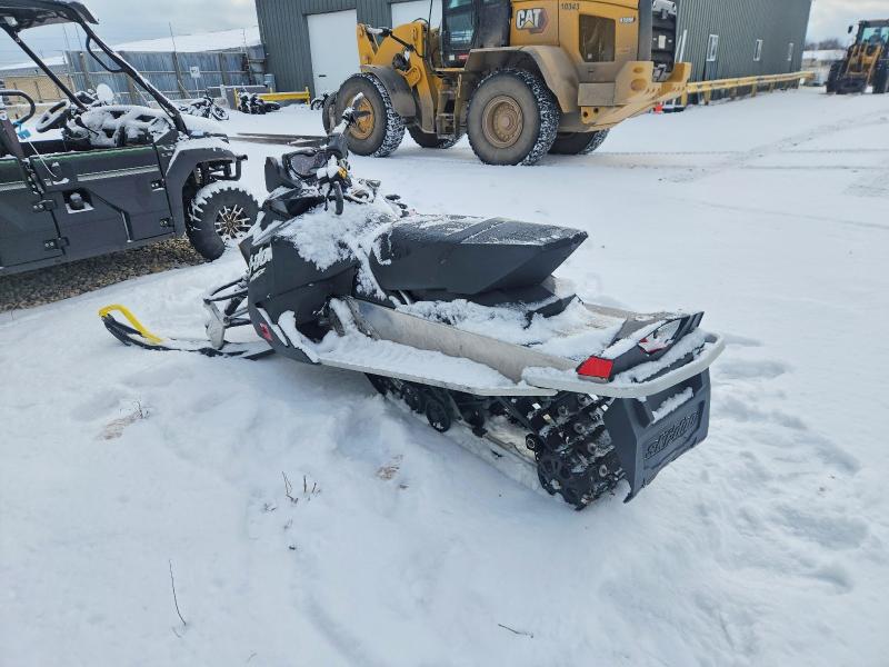 73839465 :رقم المزاد ، 2BPSBHJB0JV000497 vin ، 2018 Ski Mxz مزاد بيع