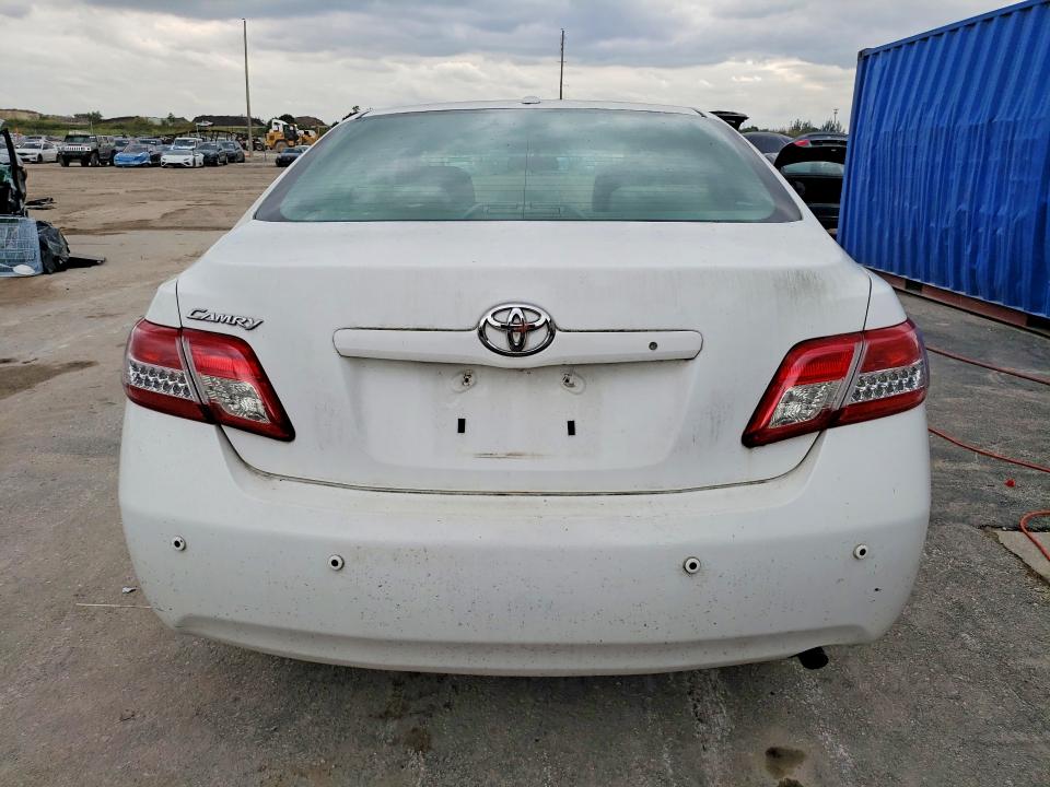 2010 Toyota Camry Base მანქანა იყიდება აუქციონზე, vin: 4T1BF3EK3AU552679, აუქციონის ნომერი: 75653405