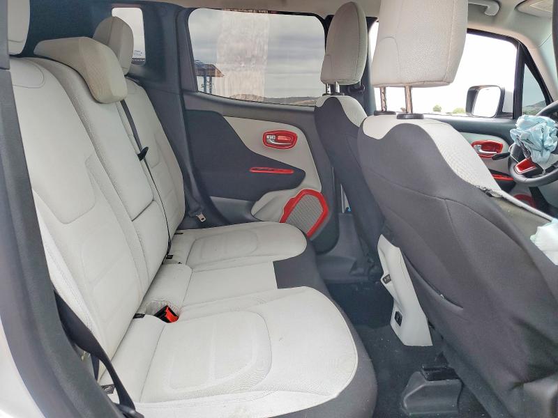 Продаж на аукціоні авто 2018 Jeep Renegade, vin: ZACCJABB8JPJ58125, номер лоту: 99380975