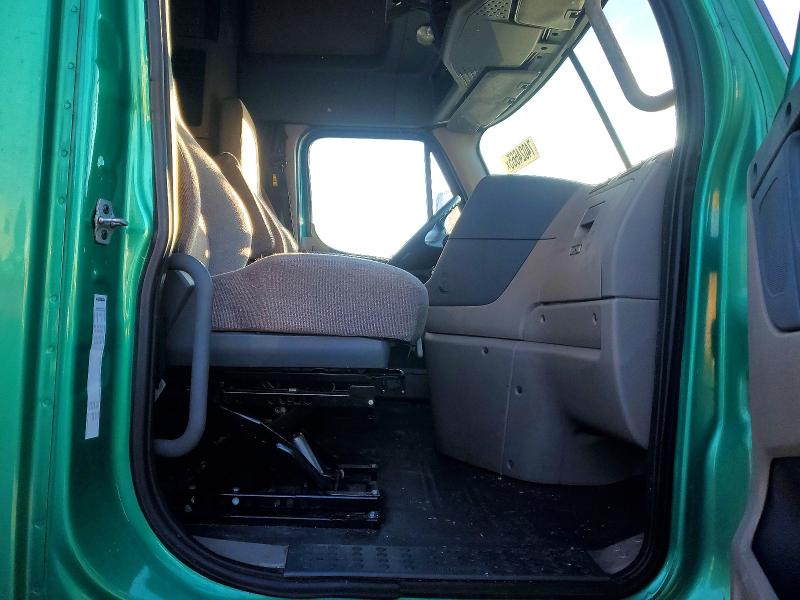 2018 Freightliner Cascadia 1 მანქანა იყიდება აუქციონზე, vin: 3AKJGLDR7JSJV0730, აუქციონის ნომერი: 74024665