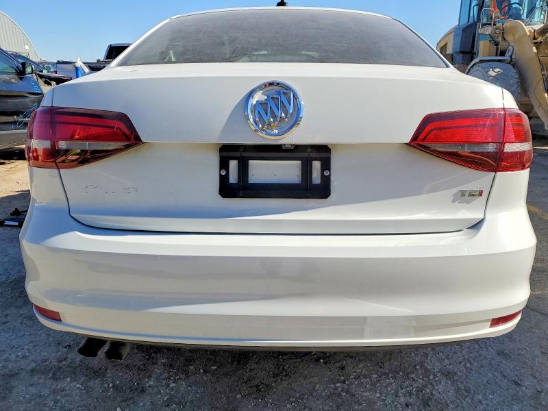 74133385 :رقم المزاد ، 3VWDB7AJXHM338619 vin ، 2017 Volkswagen Jetta مزاد بيع