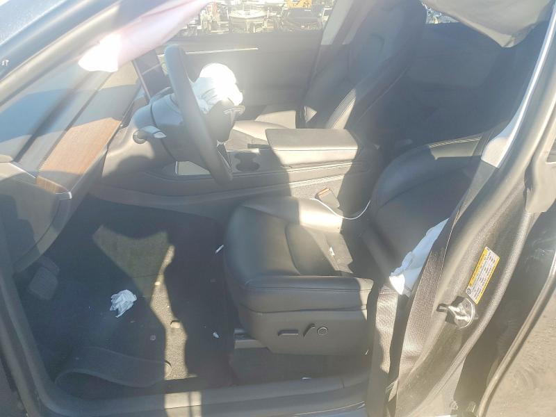 2025 Tesla Model Y მანქანა იყიდება აუქციონზე, vin: 7SAYGDED8SF266858, აუქციონის ნომერი: 99578515