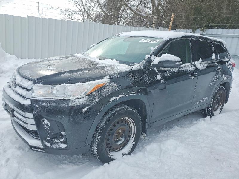 97244005 :رقم المزاد ، 5TDZZRFH2HS205519 vin ، 2017 Toyota Highlander مزاد بيع