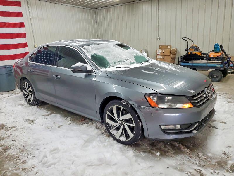 2015 Volkswagen Passat მანქანა იყიდება აუქციონზე, vin: 1VWCV7A30FC027672, აუქციონის ნომერი: 74739505