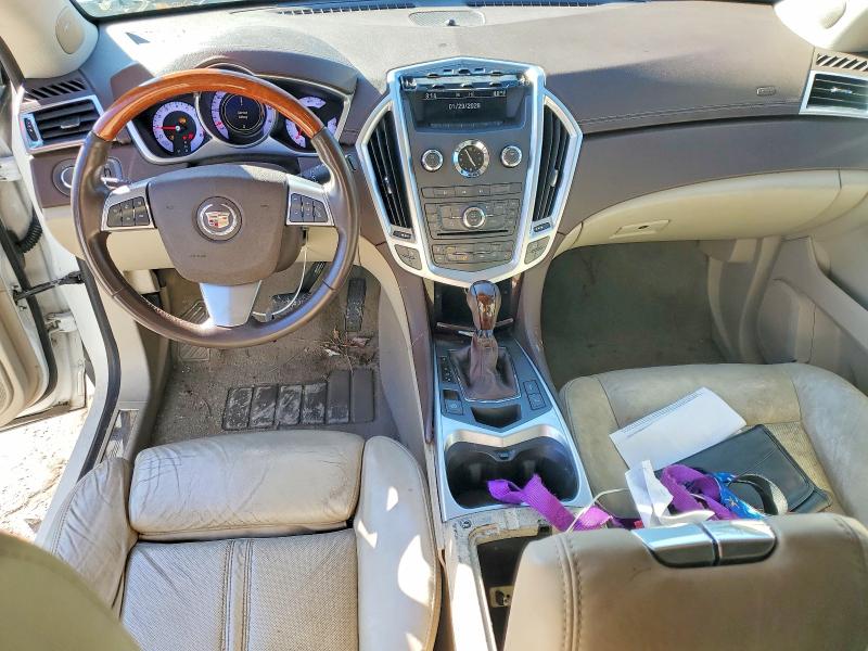 75217055 :رقم المزاد ، 3GYFNAEY2AS552992 vin ، 2010 Cadillac Srx مزاد بيع