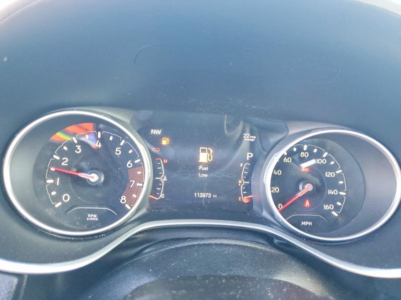 97858045 :رقم المزاد ، 3C4NJCCB4JT301733 vin ، 2018 Jeep Compass مزاد بيع