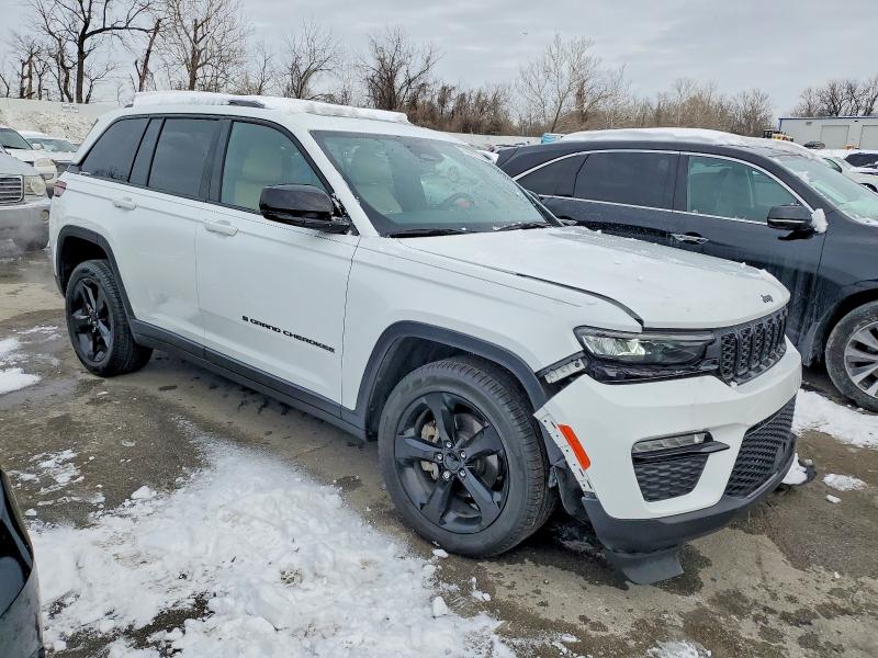 Продажа на аукционе авто 2024 Jeep Grand Cherokee, vin: 1C4RJHBG2R8513357, номер лота: 73831925