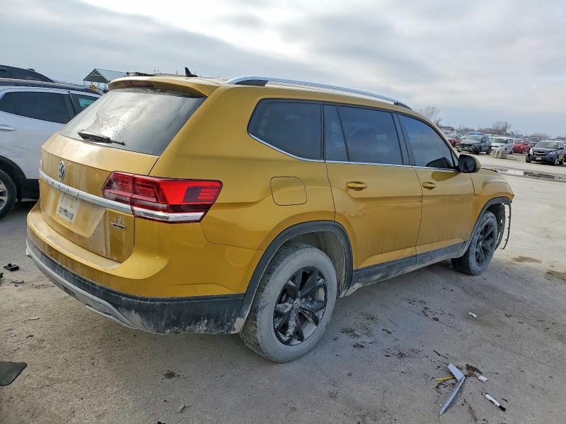 Продажа на аукционе авто 2018 Volkswagen Atlas, vin: 1V2LR2CA7JC557604, номер лота: 99481135