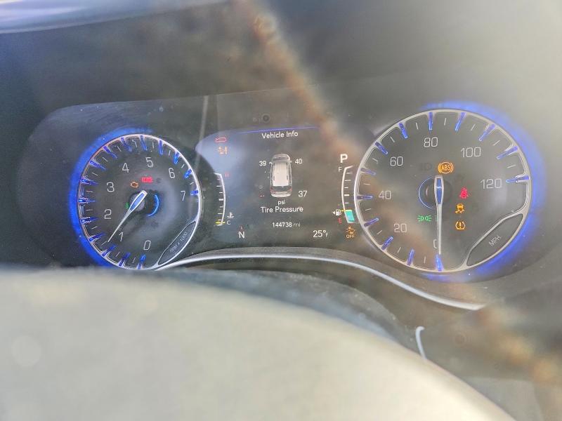 74547245 :رقم المزاد ، 2C4RC1EG2KR506285 vin ، 2019 Chrysler Pacifica مزاد بيع